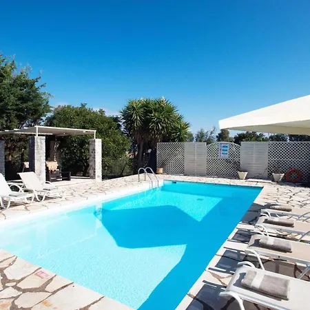 Sleeps 10 Pool Air Con Wifi * Kassiopi