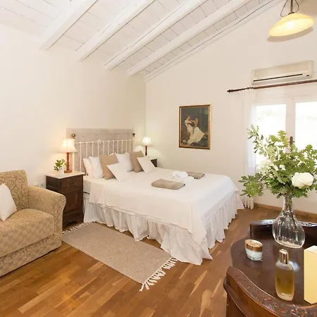 Sleeps 10 Pool Air Con Wifi Villa Kassiopi